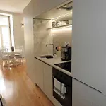 Delight 1 Luxury In Historic Center With Balcony Max 4 P شقة بورتو
