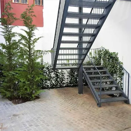 Delight 1 Luxury In Historic Center With Balcony Max 4 P Porto
