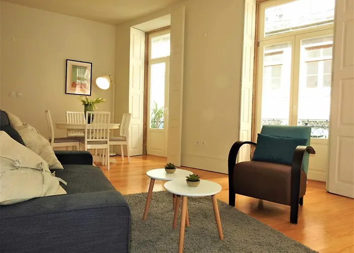 Delight 1 Luxury In Historic Center With Balcony Max 4 P Oporto