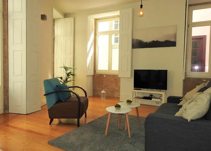 Delight 1 Luxury In Historic Center With Balcony Max 4 P Porto
